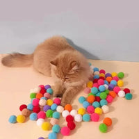 Brinquedo Pistola com Bolinhas de Pelúcia para Gatos